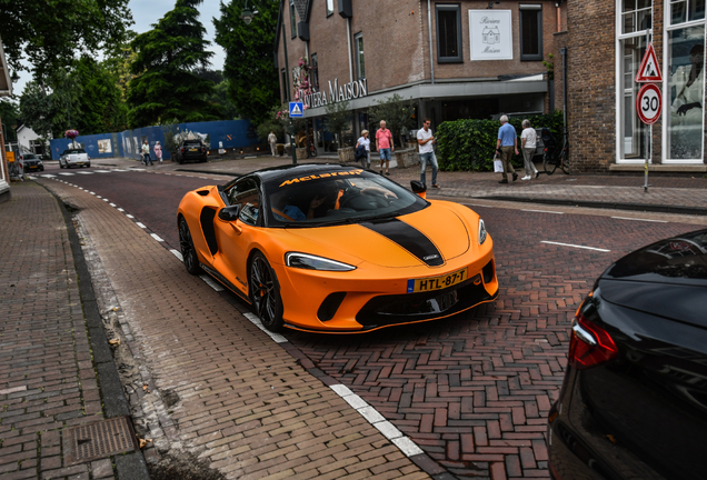 McLaren GT