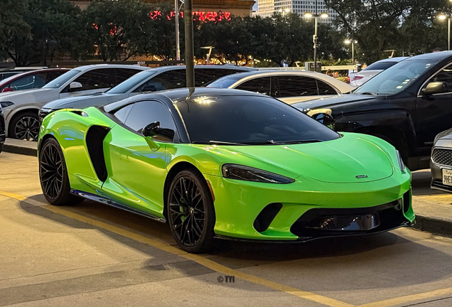 McLaren GT