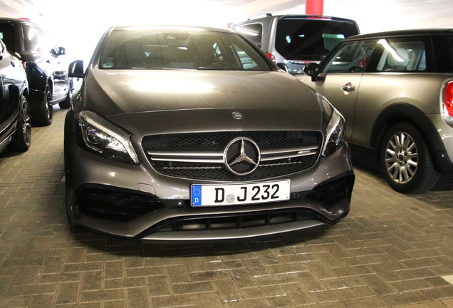 Mercedes-AMG A 45 W176 2015