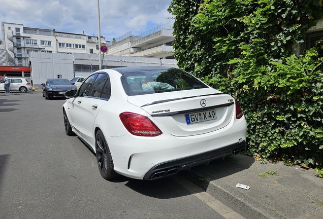 Mercedes-AMG C 63 S W205