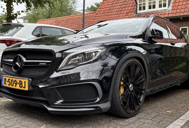 Mercedes-AMG GLA 45 X156