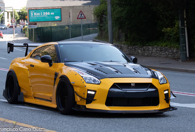 Nissan GT-R 2017 Liberty Walk Widebody
