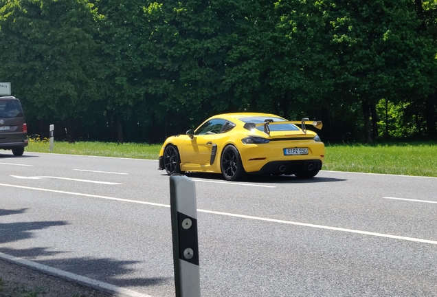 Porsche 718 Cayman GT4 RS