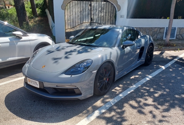 Porsche 718 Cayman GTS 4.0