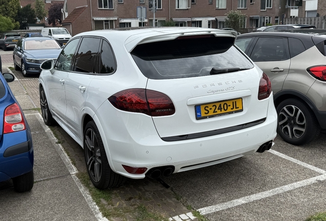 Porsche 958 Cayenne GTS
