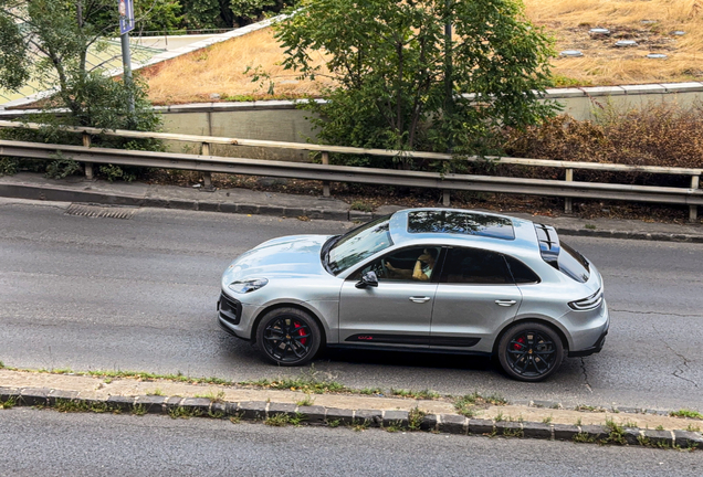 Porsche 95B Macan GTS MkIII