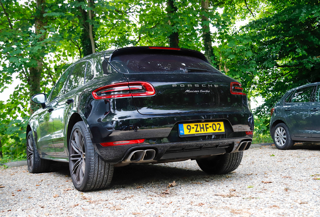 Porsche 95B Macan Turbo