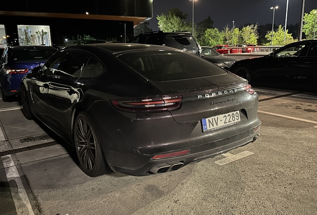Porsche 971 Panamera Turbo