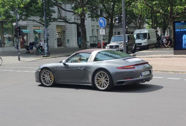 Porsche 991 Targa 4 GTS MkII Exclusive Manufaktur Edition
