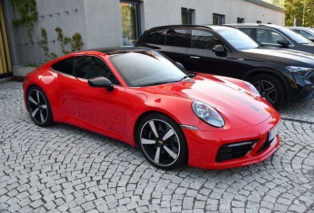 Porsche 992 Carrera 4S