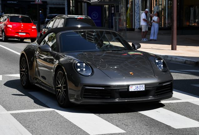 Porsche 992 Carrera 4S Cabriolet