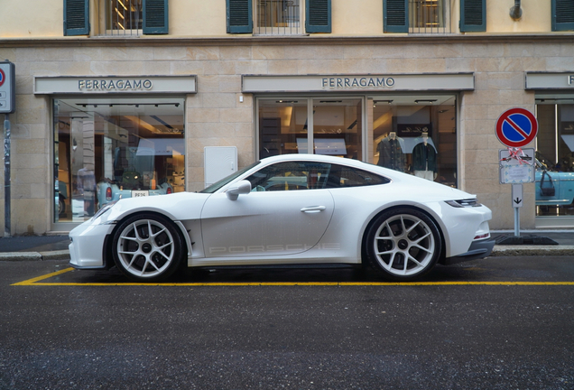 Porsche 992 S/T