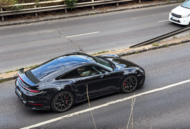 Porsche 992 Turbo