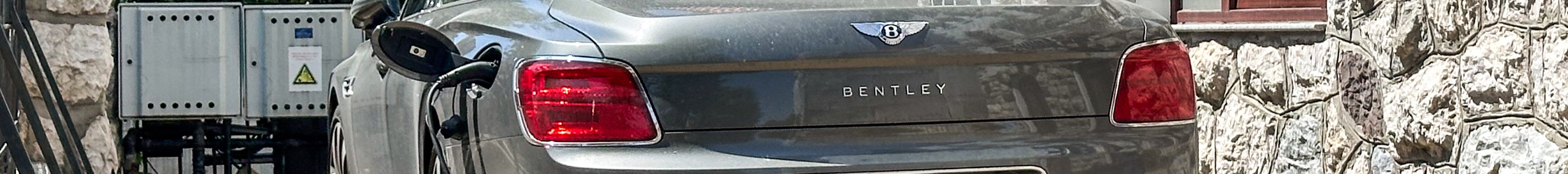 Bentley Flying Spur Hybrid