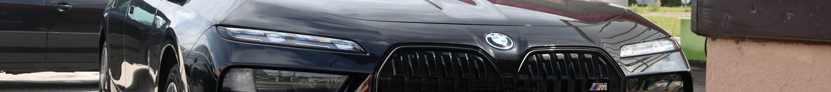 BMW M760e xDrive