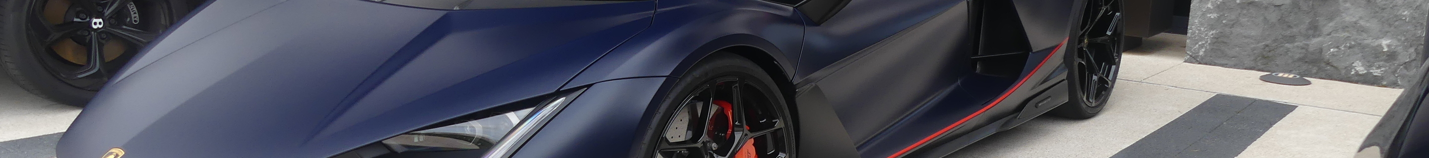 Lamborghini Revuelto