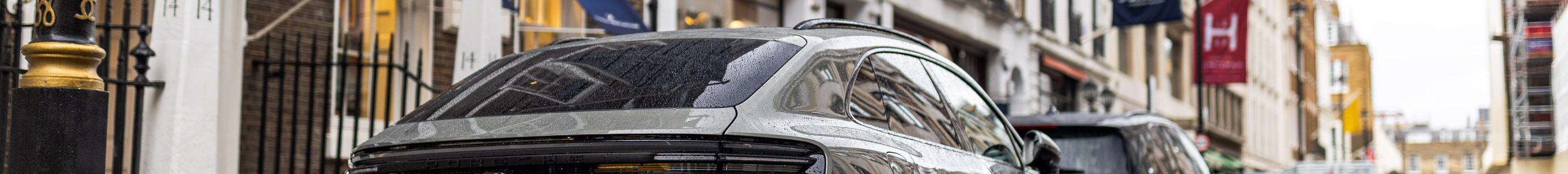Porsche Macan EV Turbo