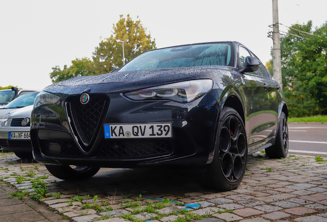 Alfa Romeo Stelvio Quadrifoglio 2023