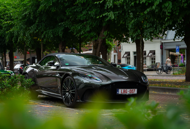 Aston Martin DBS Superleggera Volante