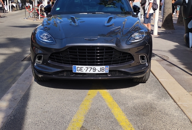 Aston Martin DBX
