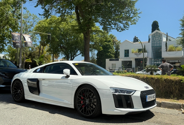 Audi R8 V10 2015