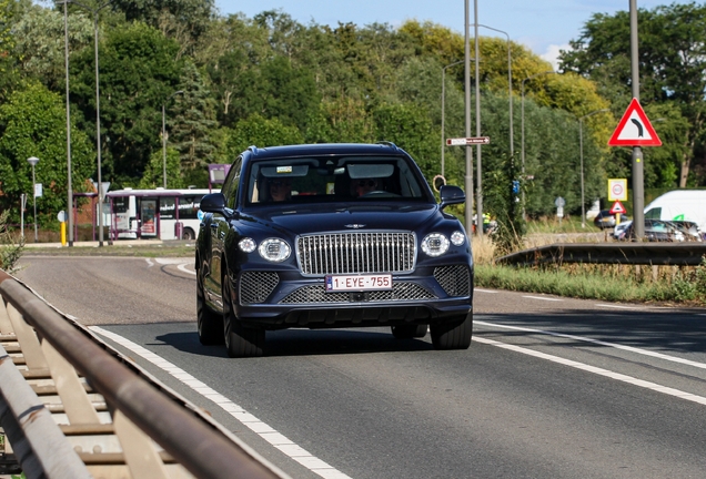 Bentley Bentayga Azure 2024