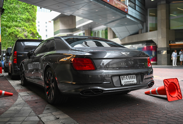 Bentley Flying Spur V8 2021