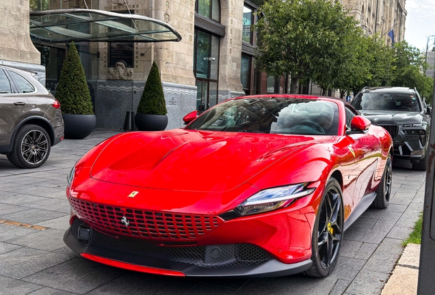 Ferrari Roma Spider