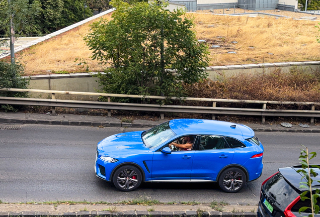 Jaguar F-PACE SVR