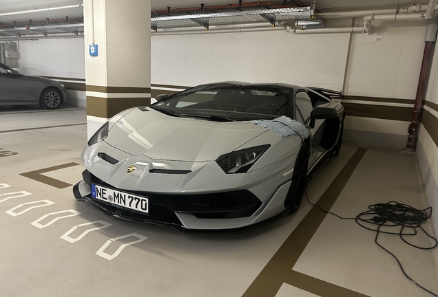 Lamborghini Aventador LP770-4 SVJ Roadster