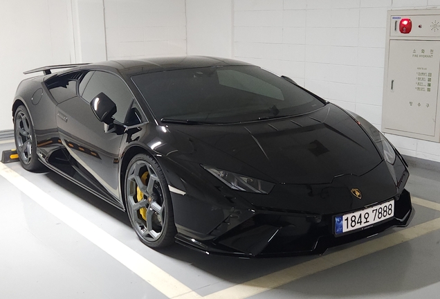 Lamborghini Huracán LP640-2 Tecnica