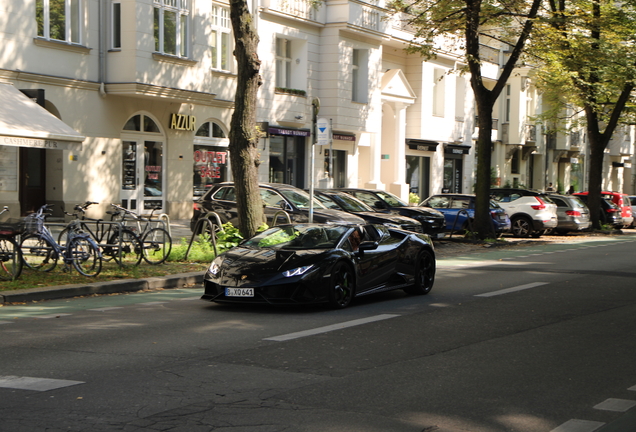 Lamborghini Huracán LP640-4 EVO Spyder