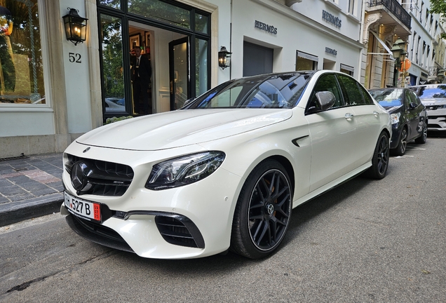 Mercedes-AMG E 63 S W213