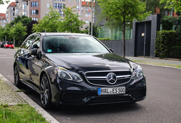 Mercedes-Benz E 63 AMG S W212