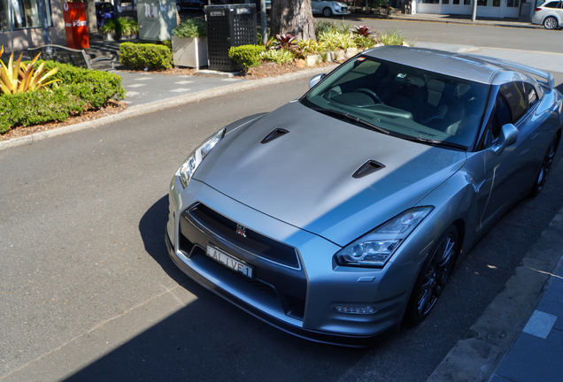 Nissan GT-R 2015