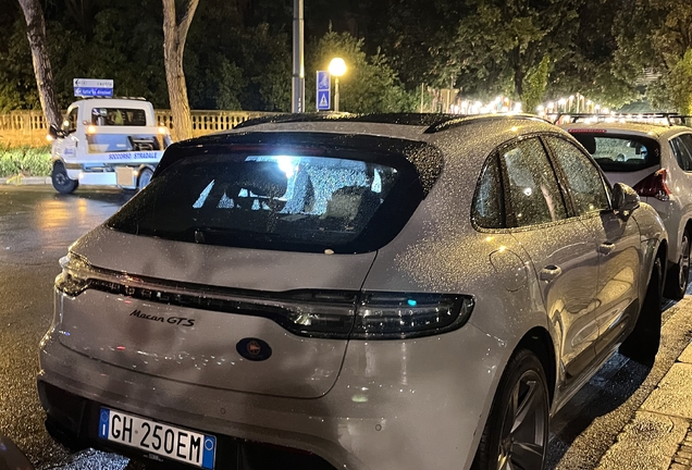 Porsche 95B Macan GTS MkIII