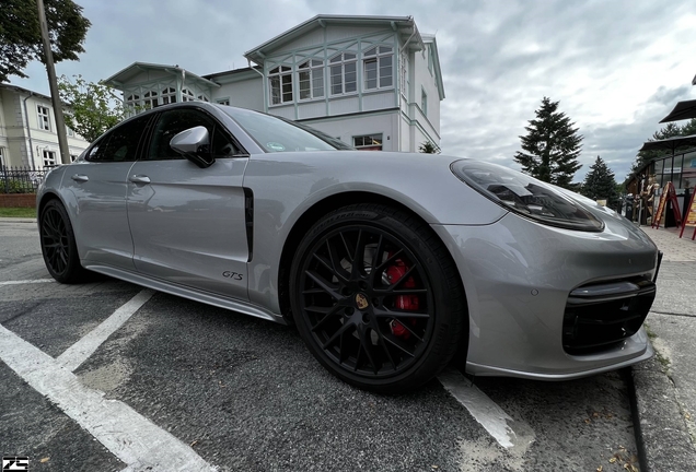Porsche 971 Panamera GTS MkI