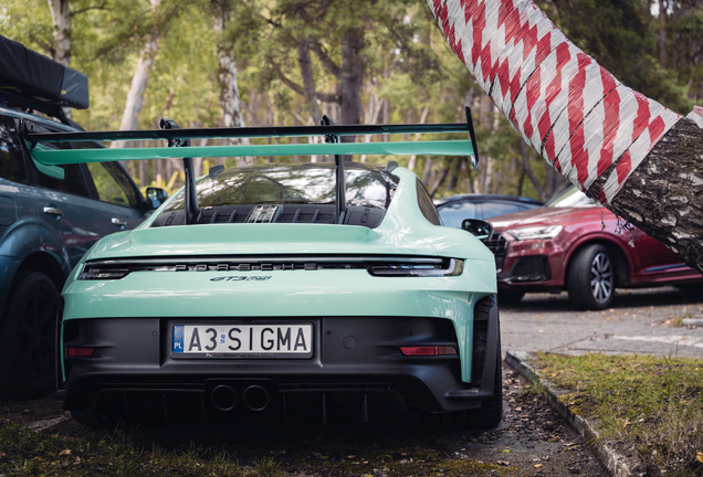 Porsche 992 GT3 RS MkI Weissach Package