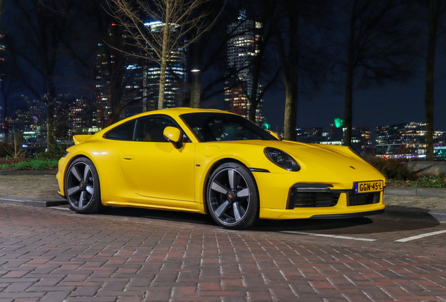 Porsche 992 Sport Classic
