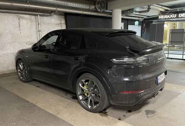 Porsche Cayenne Coupé Turbo S E-Hybrid