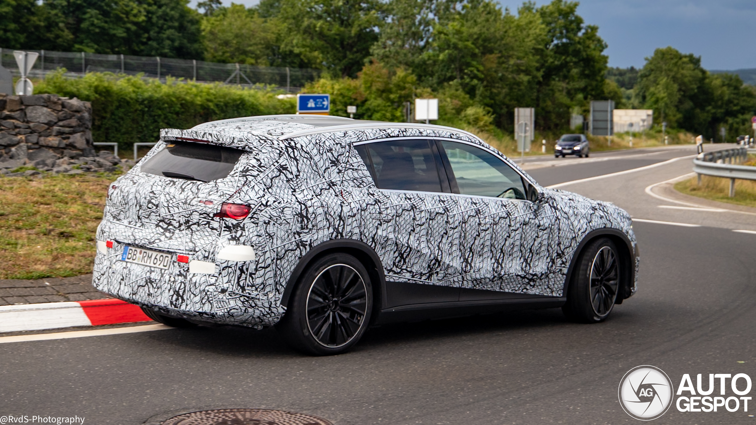 Mercedes-Benz EQC SUV 2025