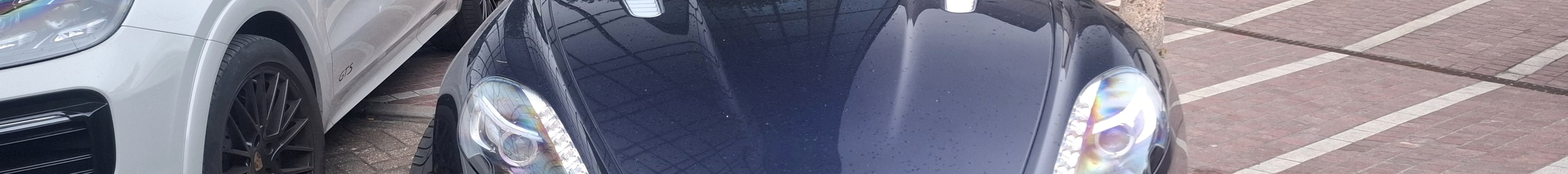 Aston Martin DB9 2013