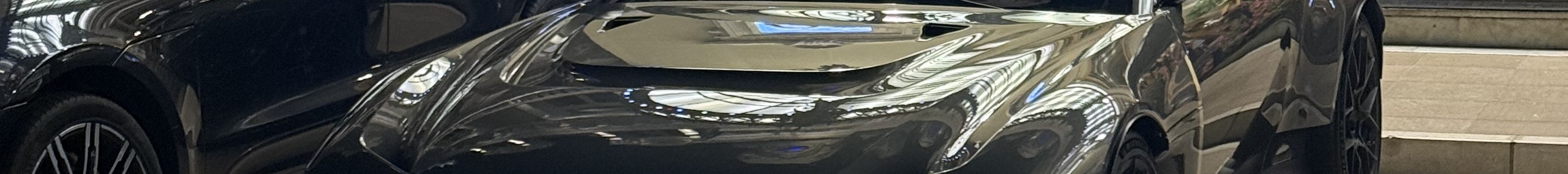 Aston Martin Valiant