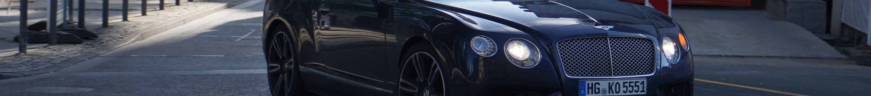 Bentley Continental GTC V8 S