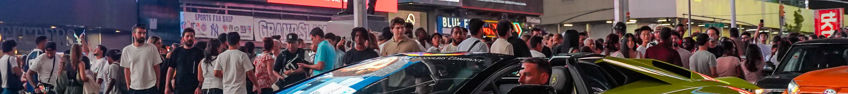 Lamborghini Aventador S LP740-4 Roadster