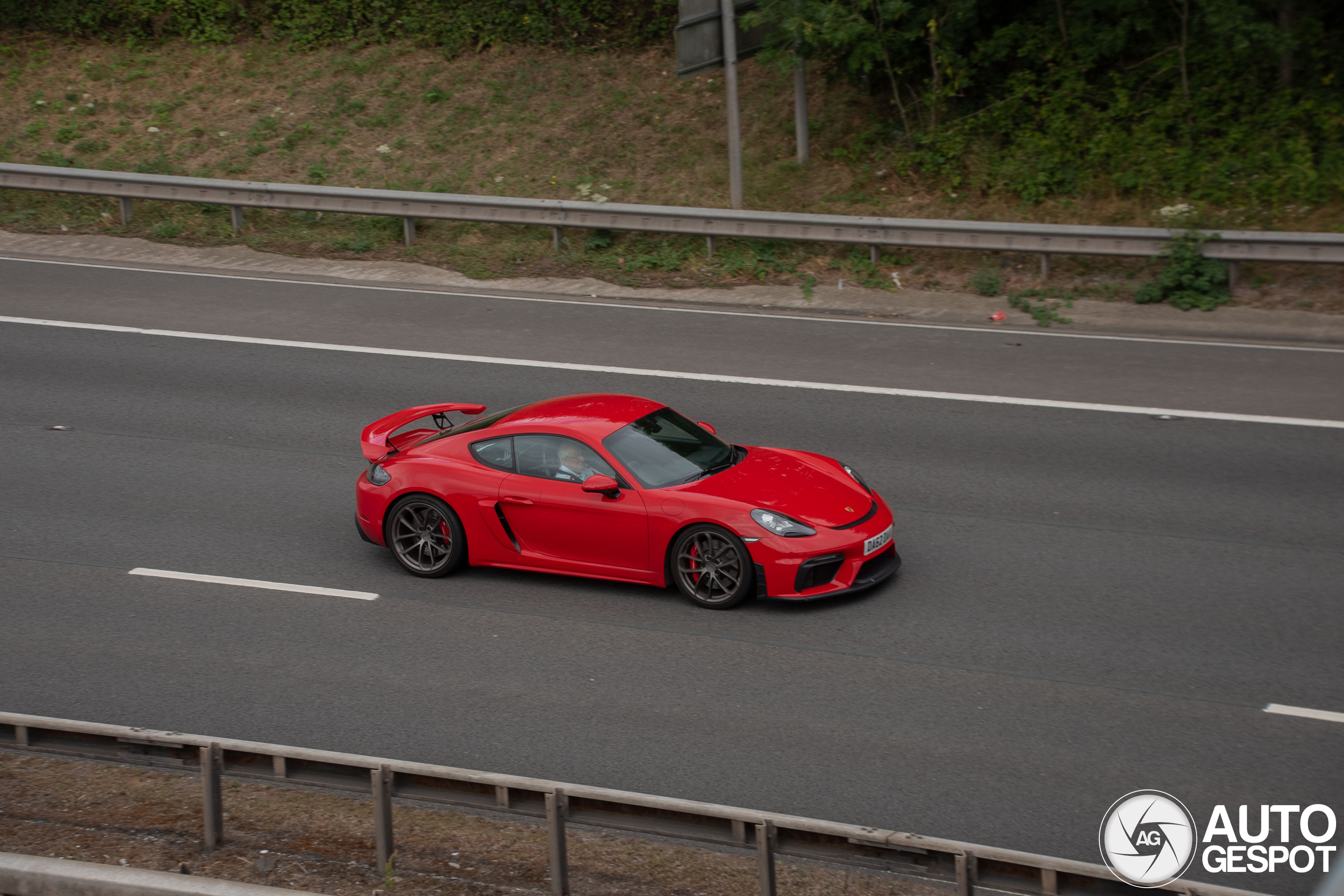 Porsche 718 Cayman GT4