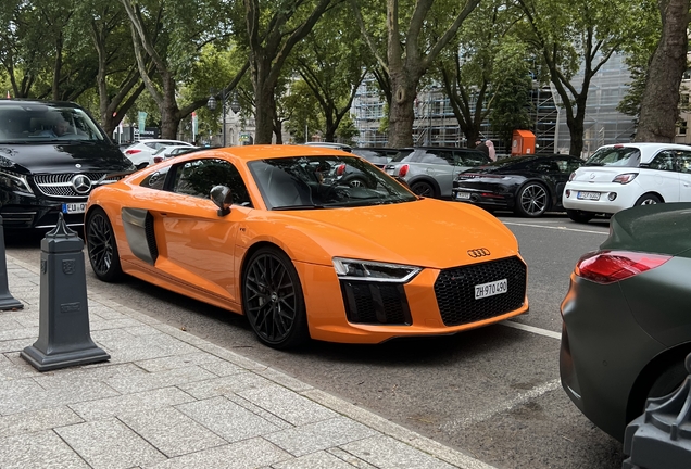 Audi R8 V10 Plus 2015