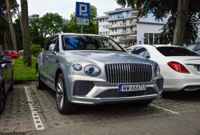 Bentley Bentayga Azure 2024