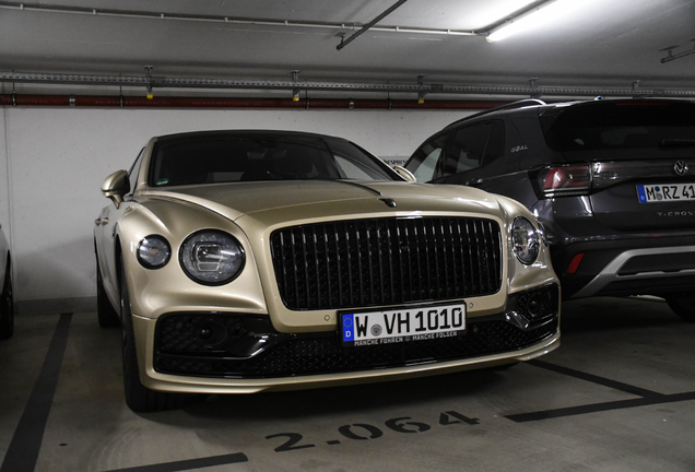 Bentley Flying Spur Hybrid S