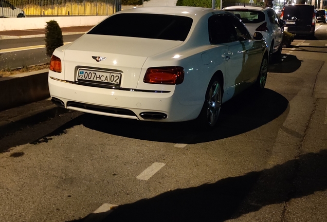 Bentley Flying Spur V8